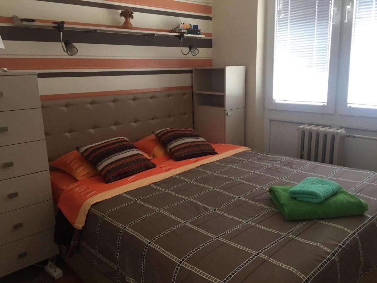 Skopje - Center Bright Apartment المظهر الخارجي الصورة